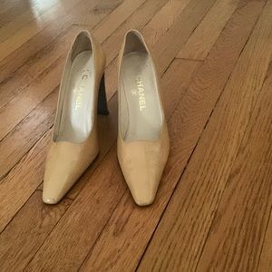 CHANEL Tan Heels Size 36 (6)